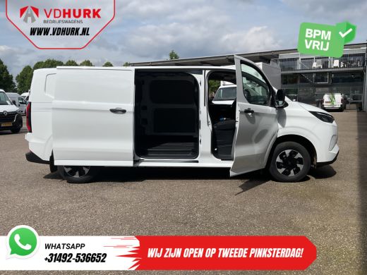 Ford E-Transit Custom L2 330 km WLTP LED/ Standkachel/ Stoelverw./ Snellader/ 2.3t Trekverm./ Carplay/ Climate/ Camera/... ActivLease financial lease