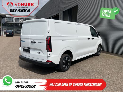 Ford E-Transit Custom L2 330 km WLTP LED/ Standkachel/ Stoelverw./ Snellader/ 2.3t Trekverm./ Carplay/ Climate/ Camera/... ActivLease financial lease