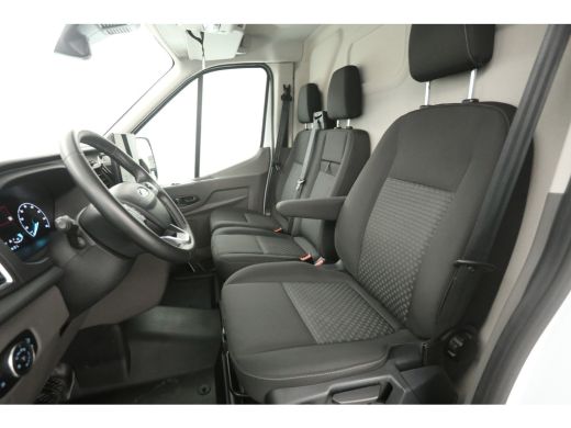 Ford E-Transit L2H2 Trend 68 kWh | Snelladen | SOH 98% | Airco | Camera | 3 Zits | Cruise | Carplay | Navi ActivLease financial lease