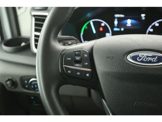 Ford E-Transit L2H2 Trend 68 kWh | Snelladen | SOH 98% | Airco | Camera | 3 Zits | Cruise | Carplay | Navi ActivLease financial lease