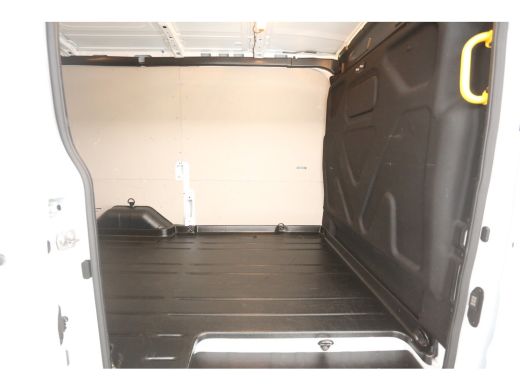 Ford E-Transit L2H2 Trend 68 kWh | Snelladen | SOH 98% | Airco | Camera | 3 Zits | Cruise | Carplay | Navi ActivLease financial lease