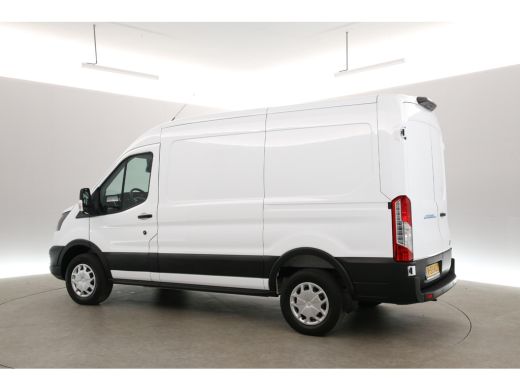 Ford E-Transit L2H2 Trend 68 kWh | Snelladen | SOH 98% | Airco | Camera | 3 Zits | Cruise | Carplay | Navi ActivLease financial lease