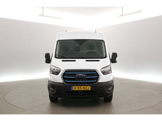 Ford E-Transit L2H2 Trend 68 kWh | Snelladen | SOH 98% | Airco | Camera | 3 Zits | Cruise | Carplay | Navi ActivLease financial lease