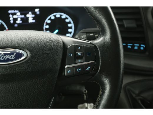 Ford Transit Custom 2.0 TDCI L2H1 | 2800kg Trekgew. | Airco | Cruise | Camera | 3 Zits | Carplay | Trekhaak ActivLease financial lease