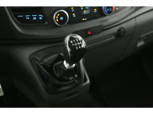 Ford Transit Custom 2.0 TDCI L2H1 | 2800kg Trekgew. | Airco | Cruise | Camera | 3 Zits | Carplay | Trekhaak ActivLease financial lease