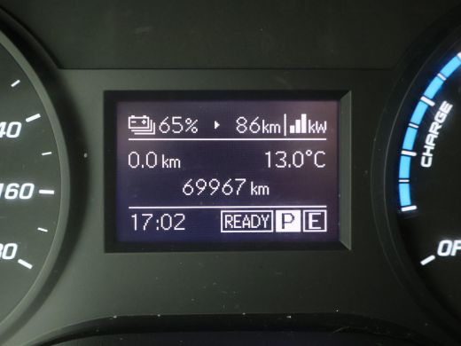 Mercedes-Benz eVito eVito LANG 41 kWh + STOELVERW. | APPLE CARPLAY | IMPERIAAL | DAB | 3-ZITS ActivLease financial lease