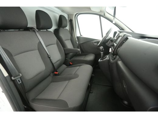 Renault Trafic 2.0 dCi 145PK L2H1 | Automaat | Airco | Cruise | Camera | 3 Zits | Trekhaak | Stoelverw. ActivLease financial lease