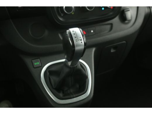 Renault Trafic 2.0 dCi 145PK L2H1 | Automaat | Airco | Cruise | Camera | 3 Zits | Trekhaak | Stoelverw. ActivLease financial lease