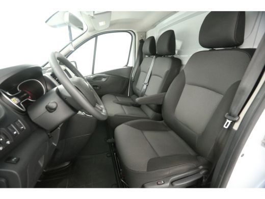 Renault Trafic 2.0 dCi 145PK L2H1 | Automaat | Airco | Cruise | Camera | 3 Zits | Trekhaak | Stoelverw. ActivLease financial lease