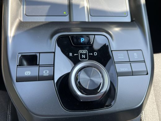Toyota C-HR+ First Edition 77 kWh Bi-Tone ActivLease financial lease