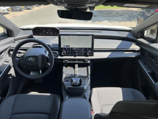 Toyota C-HR+ First Edition 77 kWh Bi-Tone ActivLease financial lease