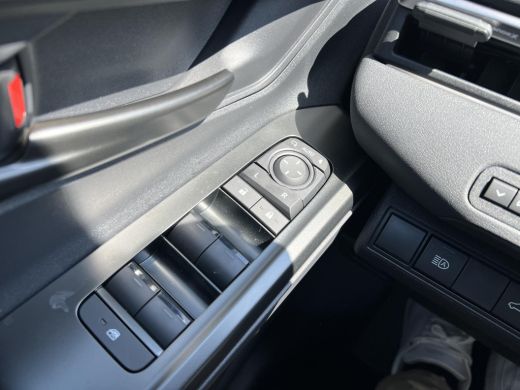 Toyota C-HR+ First Edition 77 kWh Bi-Tone ActivLease financial lease