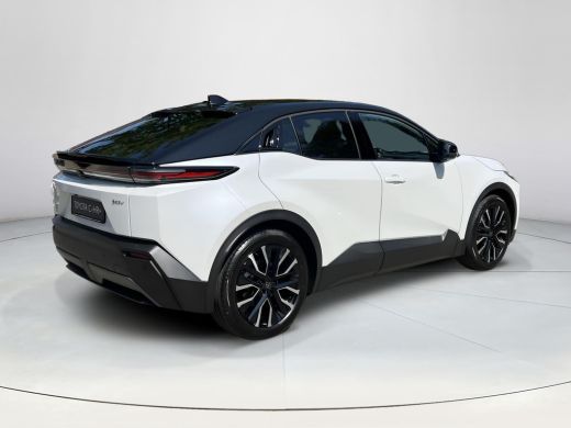 Toyota C-HR+ First Edition 77 kWh Bi-Tone ActivLease financial lease