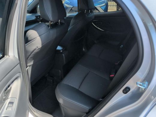 Toyota Yaris 1.5 Hybrid 130 Executive | Actie Auto | Parkeersensoren voor en achter | Apple Carplay | Android ... ActivLease financial lease