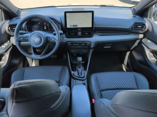 Toyota Yaris 1.5 Hybrid 130 Executive | Actie Auto | Parkeersensoren voor en achter | Apple Carplay | Android ... ActivLease financial lease