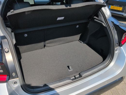 Toyota Yaris 1.5 Hybrid 130 Executive | Actie Auto | Parkeersensoren voor en achter | Apple Carplay | Android ... ActivLease financial lease