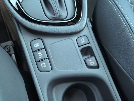 Toyota Yaris 1.5 Hybrid 130 Executive | Actie Auto | Parkeersensoren voor en achter | Apple Carplay | Android ... ActivLease financial lease