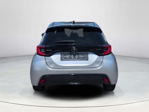 Toyota Yaris 1.5 Hybrid 130 Executive | Actie Auto | Parkeersensoren voor en achter | Apple Carplay | Android ... ActivLease financial lease