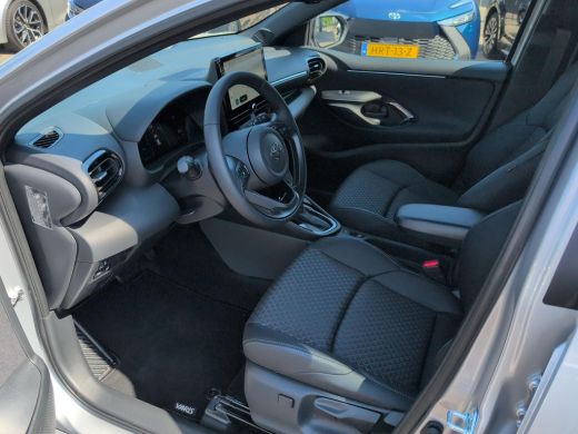Toyota Yaris 1.5 Hybrid 130 Executive | Actie Auto | Parkeersensoren voor en achter | Apple Carplay | Android ... ActivLease financial lease