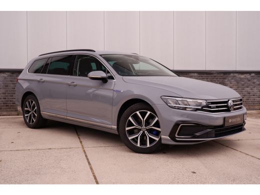 Volkswagen Passat Variant 1.4 TSI PHEV GTE Business | Carplay | Camera | LED | Navi | Adap. Cruise ActivLease financial lease
