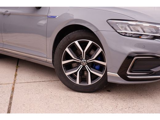 Volkswagen Passat Variant 1.4 TSI PHEV GTE Business | Carplay | Camera | LED | Navi | Adap. Cruise ActivLease financial lease