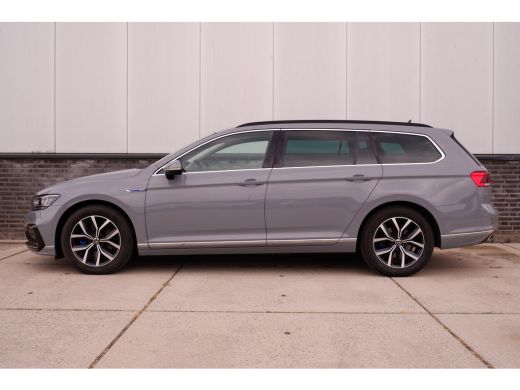 Volkswagen Passat Variant 1.4 TSI PHEV GTE Business | Carplay | Camera | LED | Navi | Adap. Cruise ActivLease financial lease