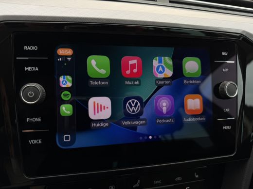 Volkswagen Passat Variant 1.4 TSI PHEV GTE Business | Carplay | Camera | LED | Navi | Adap. Cruise ActivLease financial lease