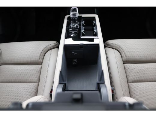 Volvo  XC90 T8 AWD Ultra Dark Executive Ed. | Bowers&Wilkins | Forest Lake | 22 Inch | Matrix LED | Luchtveri... ActivLease financial lease