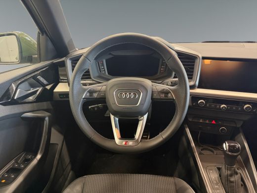 Audi A1 Sportback Sportback 25 TFSI S edition Stoelverwarming | Navigatie | Soundsystem ActivLease financial lease
