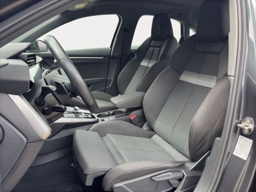Audi A3 Limousine 30 TFSI Advanced edition | Apple Carplay\Android Auto | Parkeer assistent | Sportstuur ... ActivLease financial lease