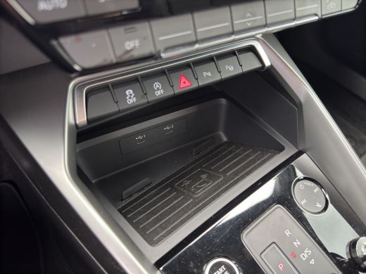 Audi A3 Limousine 30 TFSI Advanced edition | Apple Carplay\Android Auto | Parkeer assistent | Sportstuur ... ActivLease financial lease