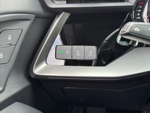 Audi A3 Limousine 30 TFSI Advanced edition | Apple Carplay\Android Auto | Parkeer assistent | Sportstuur ... ActivLease financial lease