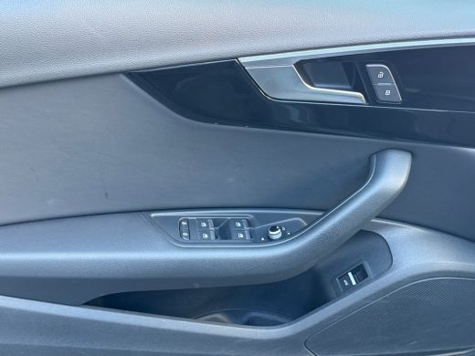 Audi A4 Avant 35 150pk TFSI S edition Parkeerhulp plus | Stoelverwarming voorin | MMI navigatie plus MMI ... ActivLease financial lease