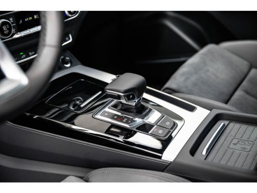 Audi Q5 50 TFSI e Advanced edition | Panoramadak | Massagestoelen | Head Up Display | 360 Camera | ActivLease financial lease