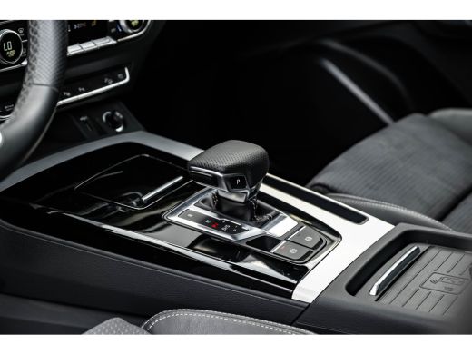 Audi Q5 55 TFSI e S edition Competition 367 PK | Panoramadak | 360 Camera | Head-up | Matrix LED | Stuurv... ActivLease financial lease