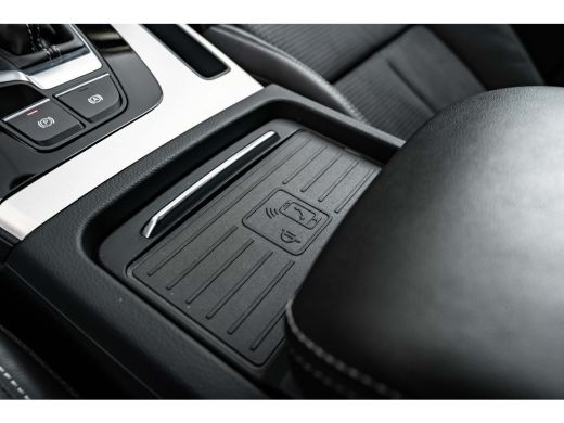 Audi Q5 55 TFSI e S edition Competition 367 PK | Panoramadak | 360 Camera | Head-up | Matrix LED | Stuurv... ActivLease financial lease