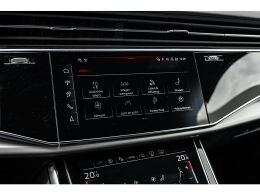 Audi Q7 55 TFSI e quattro Pro Line S 394 PK | Trekhaak | Panoramadak | Head-up | Elektr. stoelen geheugen... ActivLease financial lease