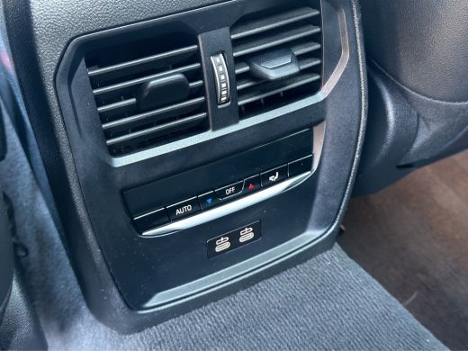 BMW 3 Serie Touring 330e M-Sport Volleder | SoH 94% | 360 camera | Panoramadak | Cruise control adaptief | Ve... ActivLease financial lease