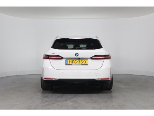 BMW i5 eDrive40 84kWh | Bowers&Wilkins | SOH 95% | Leder | Comfort Zetels | LED | Clima | Sfeerverlichti... ActivLease financial lease