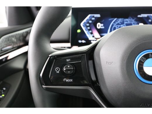 BMW i5 eDrive40 84kWh | Bowers&Wilkins | SOH 95% | Leder | Comfort Zetels | LED | Clima | Sfeerverlichti... ActivLease financial lease
