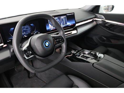 BMW i5 eDrive40 84kWh | Bowers&Wilkins | SOH 95% | Leder | Comfort Zetels | LED | Clima | Sfeerverlichti... ActivLease financial lease