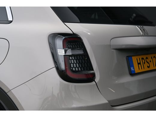 Fiat 600 1.2 Hybrid Urban | Pack Style + Comfort | Navigatie | Stoelverwarming | Voorruitverwarming | !! ActivLease financial lease