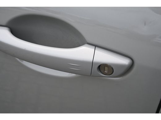 Fiat 600 1.2 Hybrid Urban | Pack Style + Comfort | Navigatie | Stoelverwarming | Voorruitverwarming | !! ActivLease financial lease