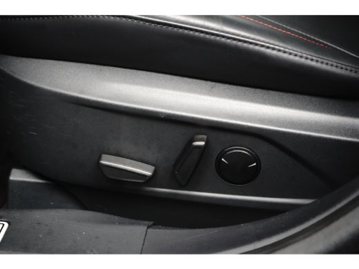 Ford Mustang Mach-E Mach-E Extended RWD 98 kWh | SOH 97% | Panoramadak | Premium Audio | E;letrische stoelen en achte... ActivLease financial lease
