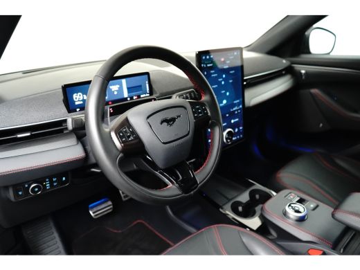Ford Mustang Mach-E Mach-E Extended RWD 98 kWh | SOH 97% | Panoramadak | Premium Audio | E;letrische stoelen en achte... ActivLease financial lease