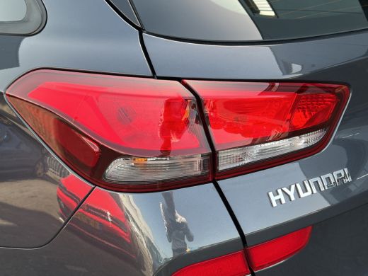 Hyundai i30 1.0 T-GDi 120pk MHEV Comfort Smart | Camera | Climate controle | Carplay | Cruise controle | Draa... ActivLease financial lease