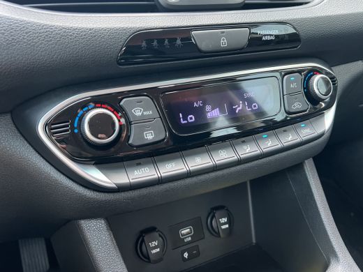 Hyundai i30 1.0 T-GDi 120pk MHEV Comfort Smart | Camera | Climate controle | Carplay | Cruise controle | Draa... ActivLease financial lease