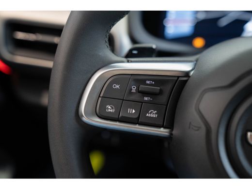 Jeep Avenger 1.2 e-Hybrid Altitude | Tot 8 Jaar Garantie | Navigatie | Camera | Climate Controle | Apple Carpl... ActivLease financial lease