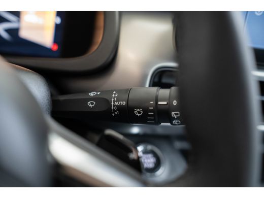 Jeep Avenger 1.2 e-Hybrid Altitude | Tot 8 Jaar Garantie | Navigatie | Camera | Climate Controle | Apple Carpl... ActivLease financial lease