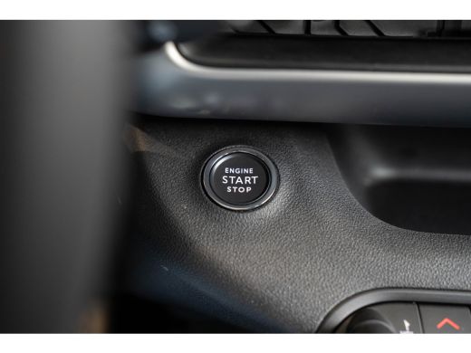 Jeep Avenger 1.2 e-Hybrid Altitude | Tot 8 Jaar Garantie | Navigatie | Camera | Climate Controle | Apple Carpl... ActivLease financial lease